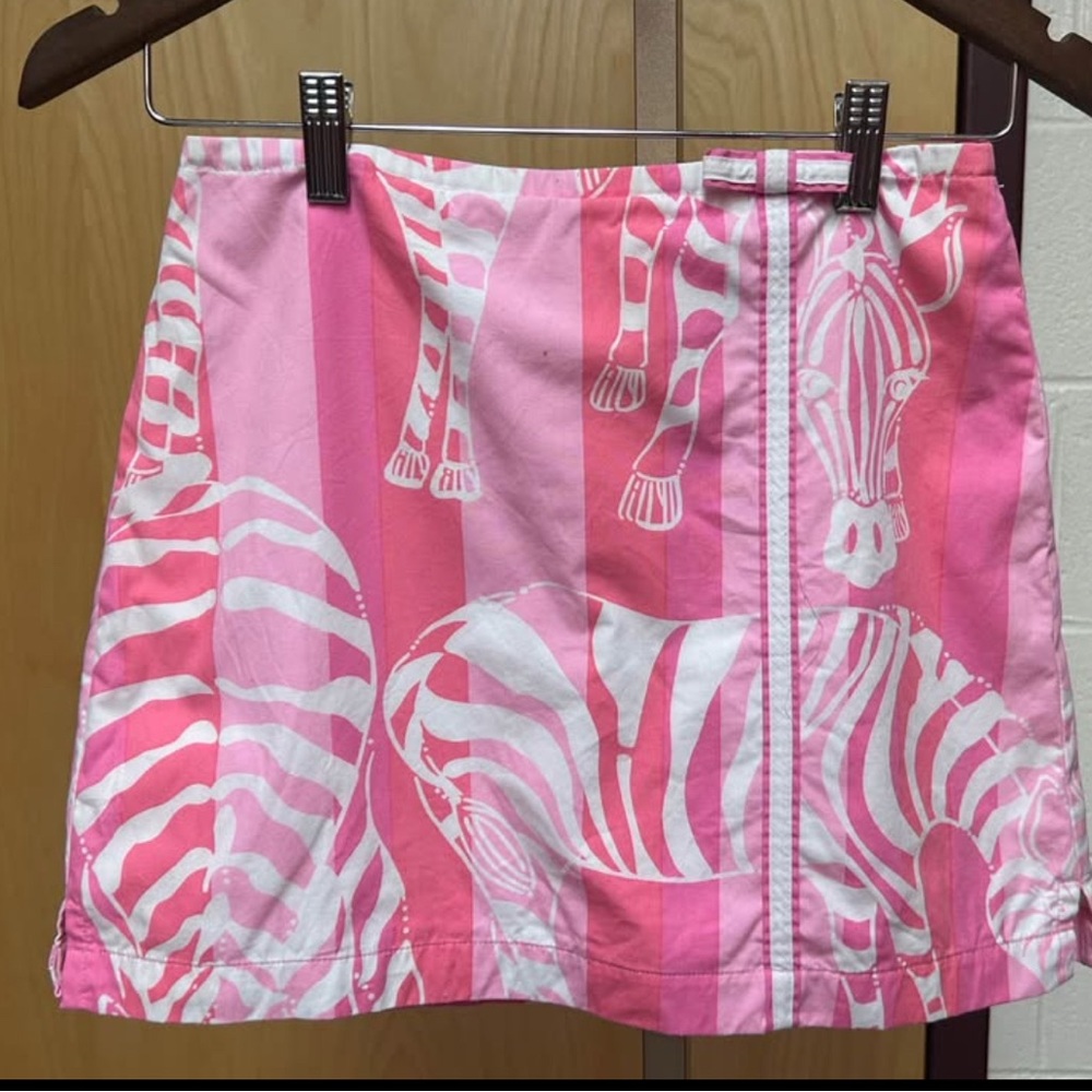 Girl’s Lilly Pulitzer Pink and White A-Line Skirt over shorts Size 14